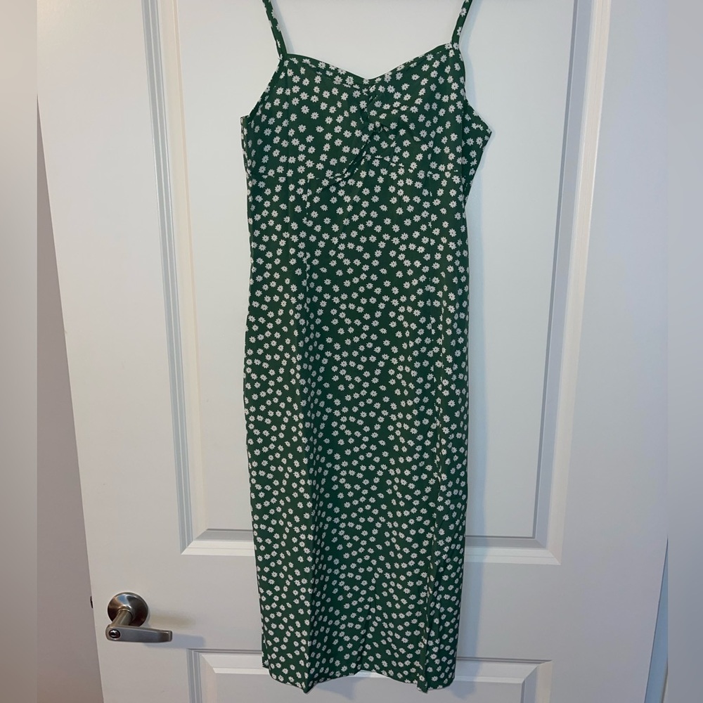 SHEIN Brand new green daisy floral midi dress spaghetti strap